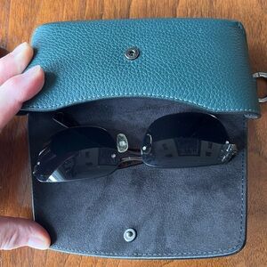 Coach Hunter Green Glasses Case w/ Gunmetal circle clip! Hook on bag or loop!